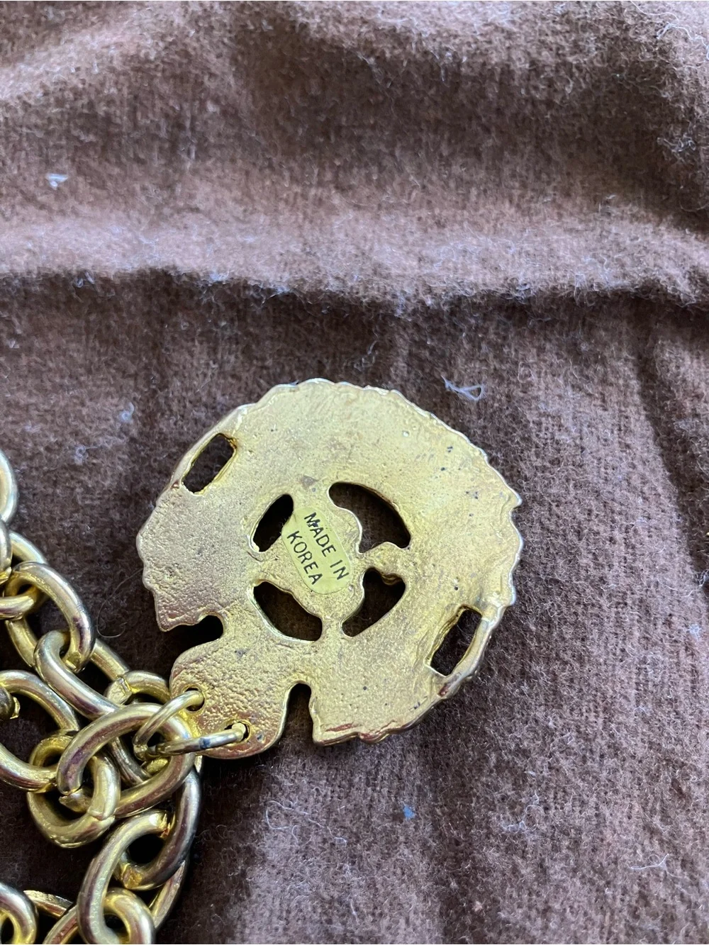 Gold-Tone Decorative Link Belt with Eagle and Medallion Motifs